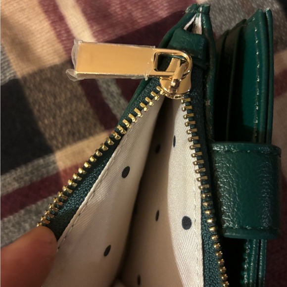 Forest green On 34th Gella bifold women’s wallet. - Picture 8 of 8
